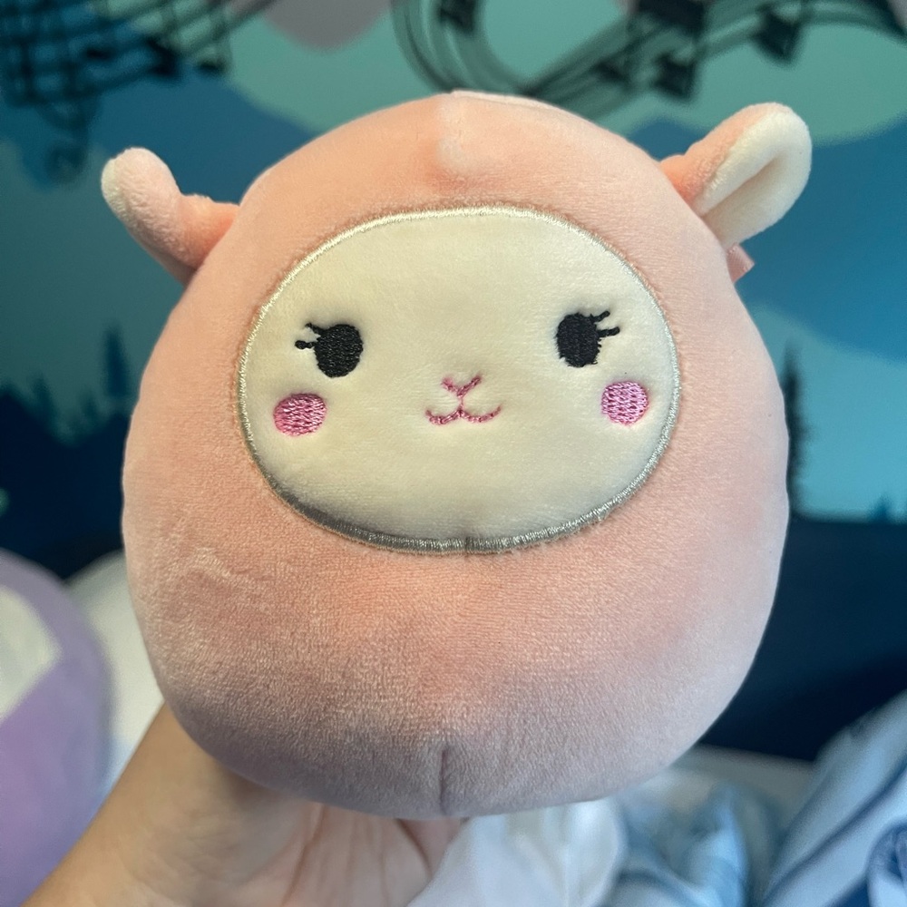 Elsa Squishmallow